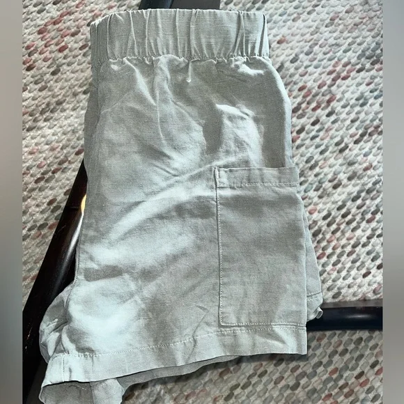 TreeLinen Offshore Short - Picture 3 of 4